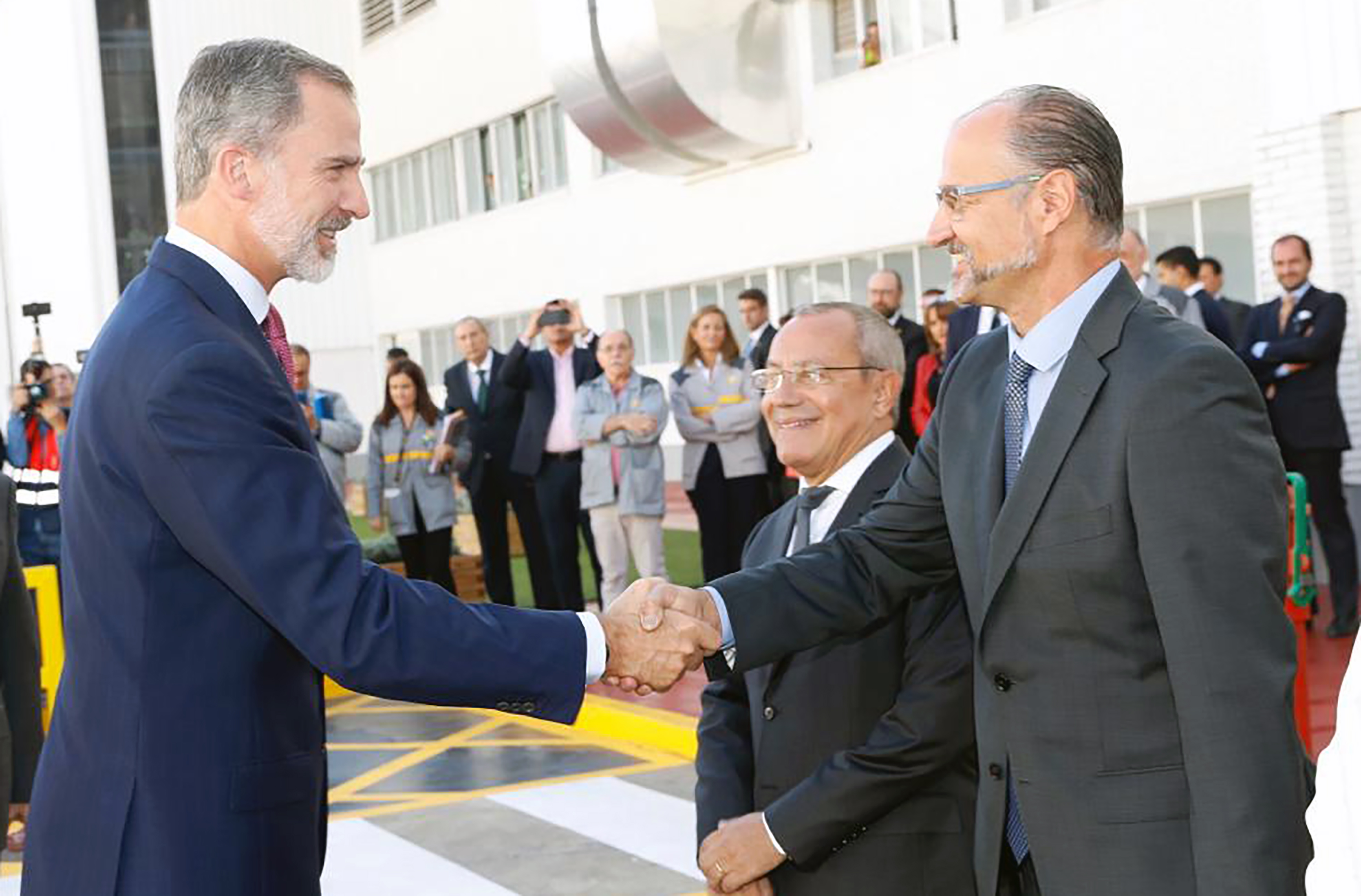 FOTO 1 Felipe VI y Luis Fuentes