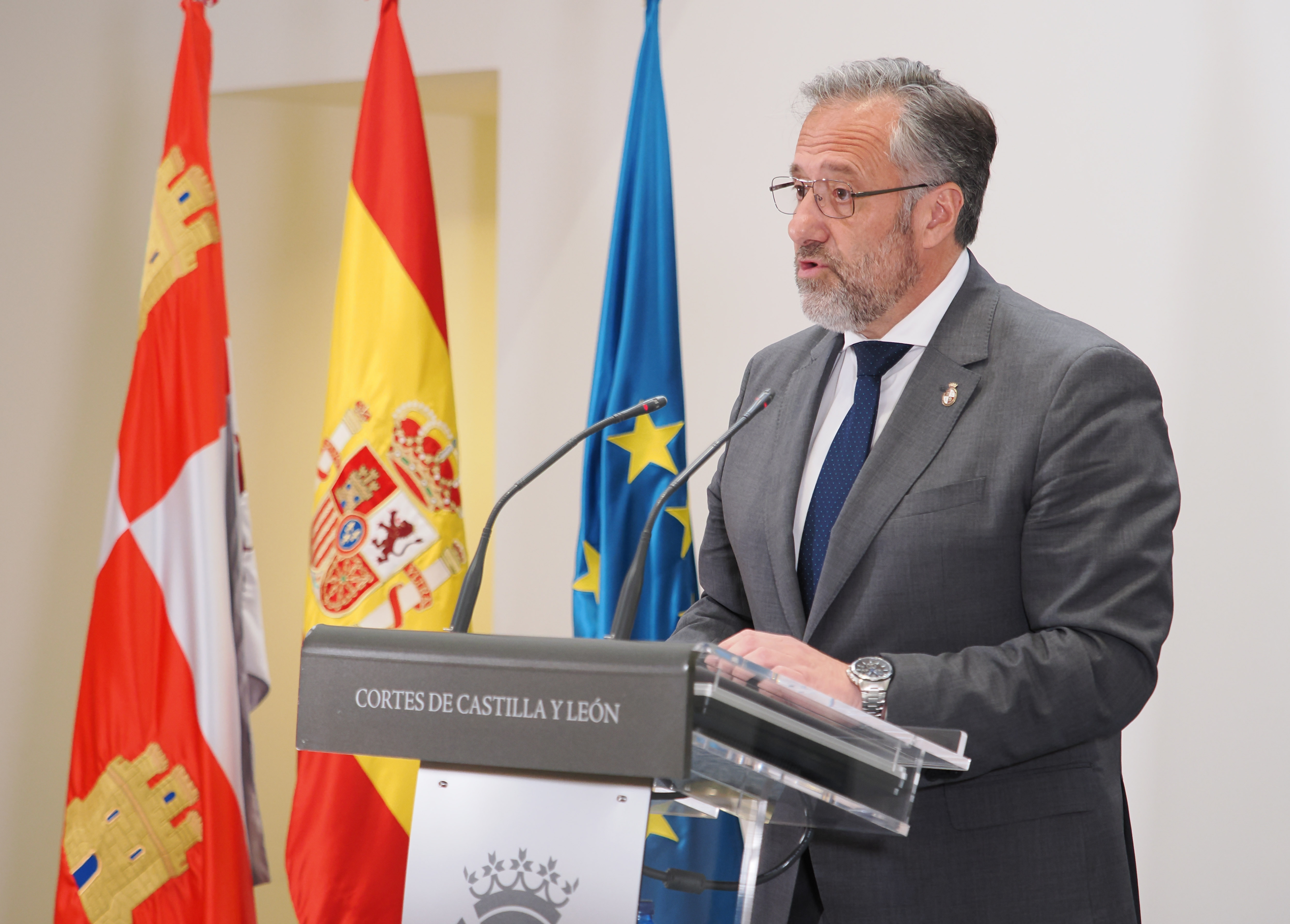 El Presidente de las Cortes de Castilla y León, Carlos Pollán, inaugurando el acto