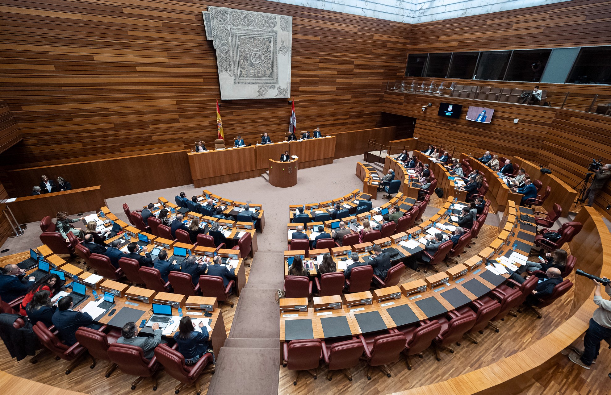 El calendario aprobado prevé ocho sesiones plenarias entre los meses de septiembre y diciembre