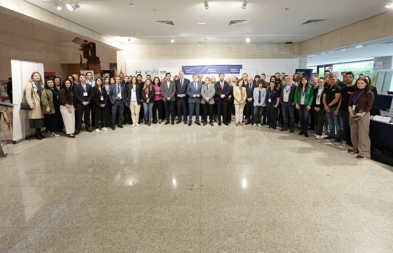 Las Cortes de Castilla y León acogen la V Feria de Empleo y Formación Profesional