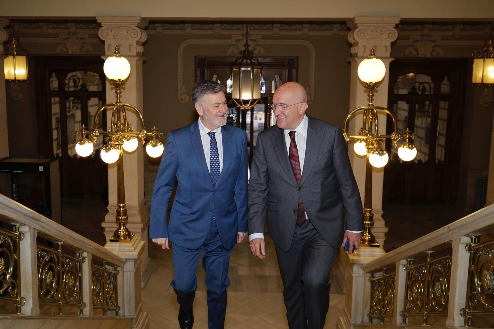 Visita institucional del Presidente de las Cortes de Castilla y León al Ayuntamiento y a la Diputación Provincial de Valladolid
