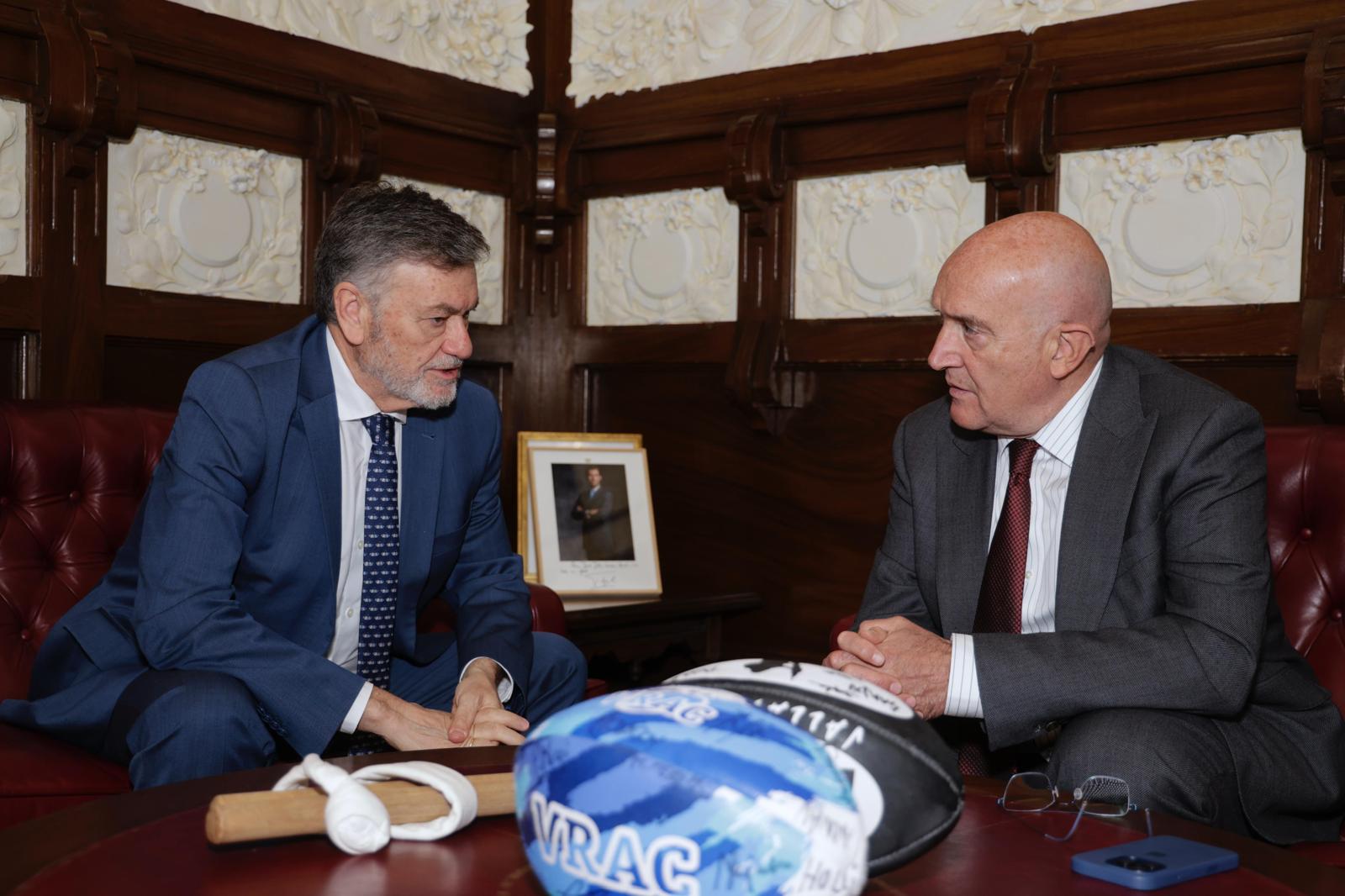 Visita institucional del Presidente de las Cortes de Castilla y León al Ayuntamiento y a la Diputación Provincial de Valladolid