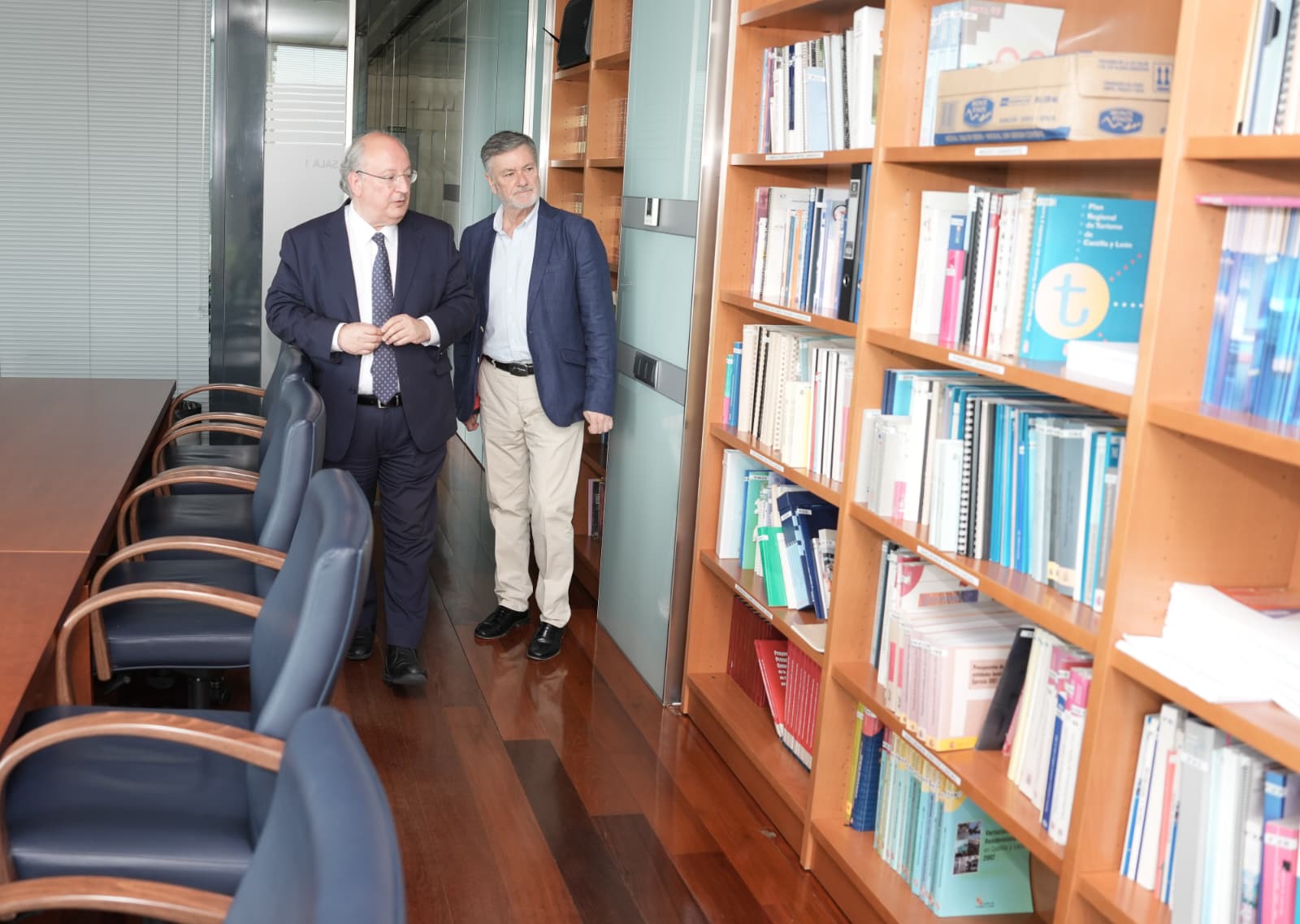 Visita al Consejo Económico y Social de la Comunidad.