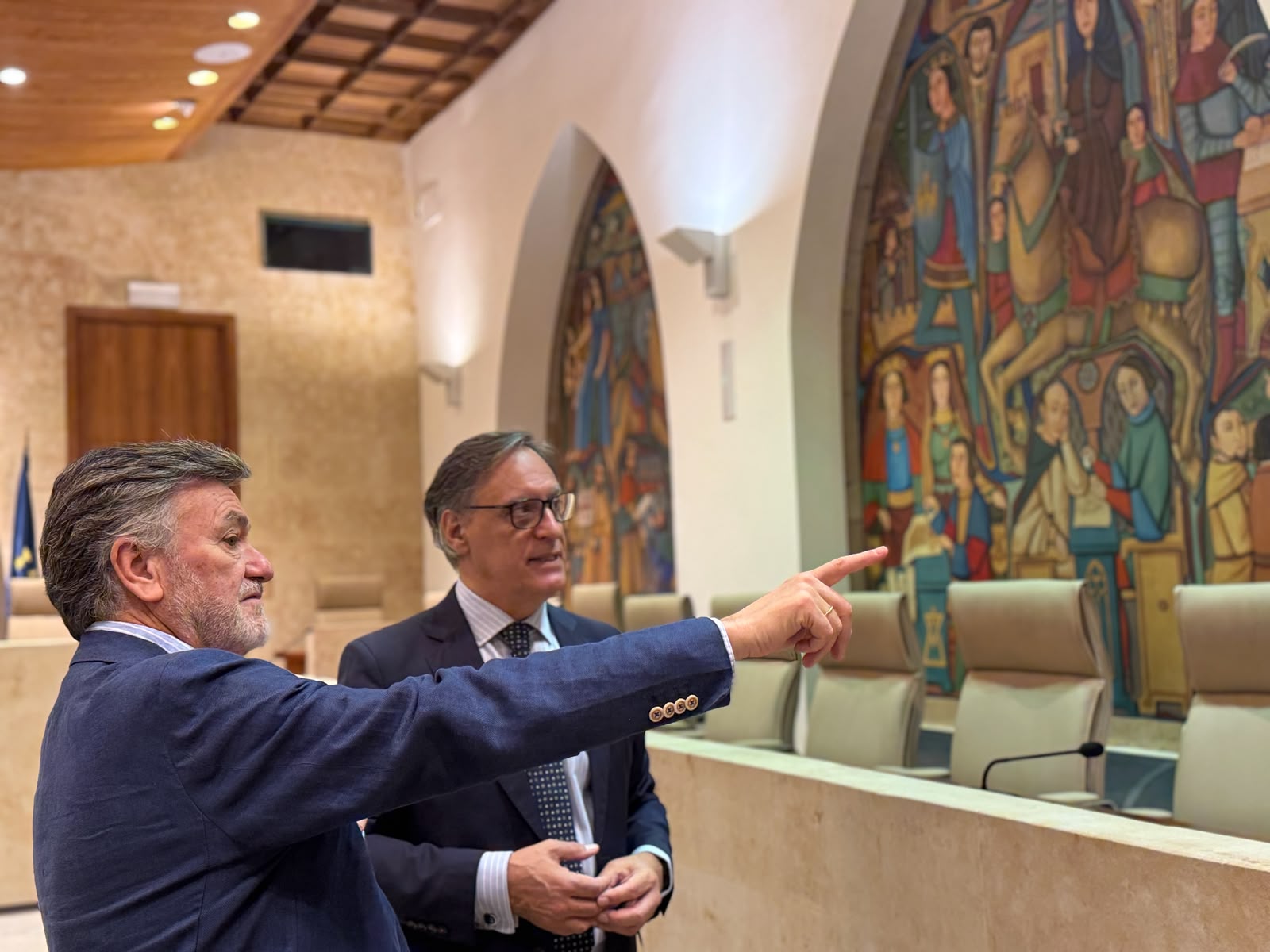 Visita institucional del presidente de las Cortes de Castilla y León al Ayuntamiento de Salamanca