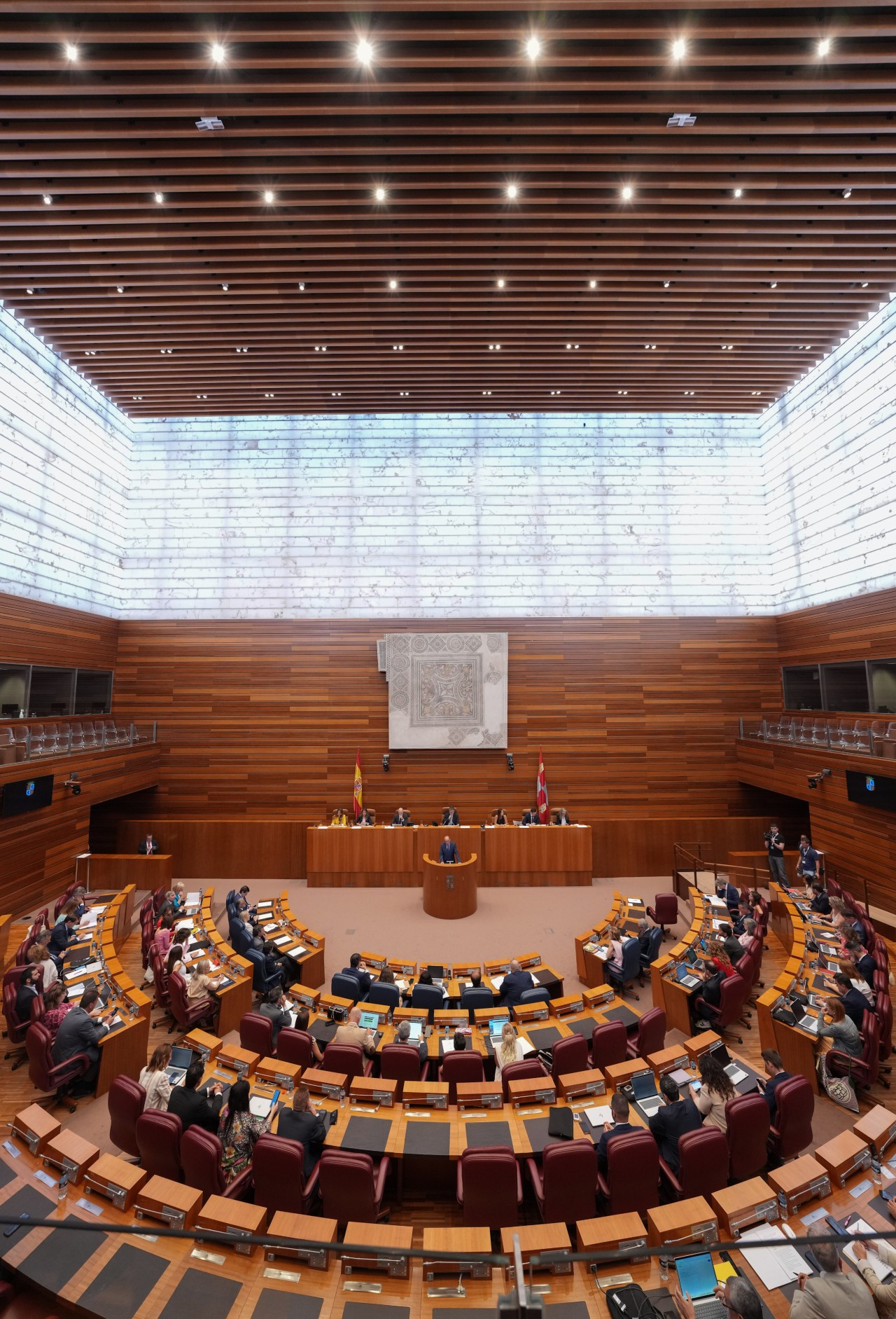 Las Cortes de Castilla y León celebran el primer pleno de la XII Legislatura con la presentación del Informe Anual 2025 del Procurador del Común