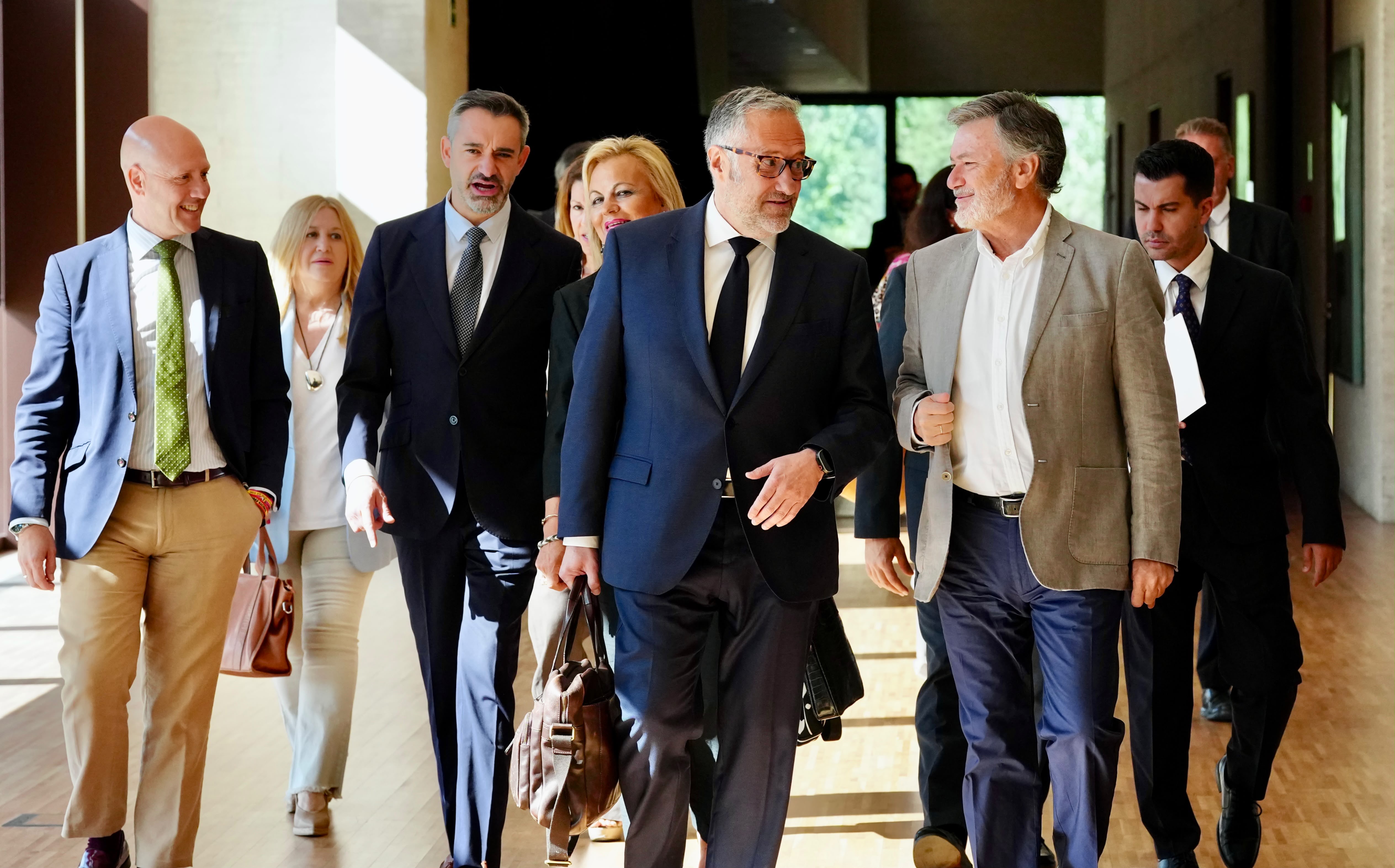 El Vicepresidente Primero de la Junta comparece en las Cortes para presentar el programa de actuaciones a desarrollar en la XII Legislatura