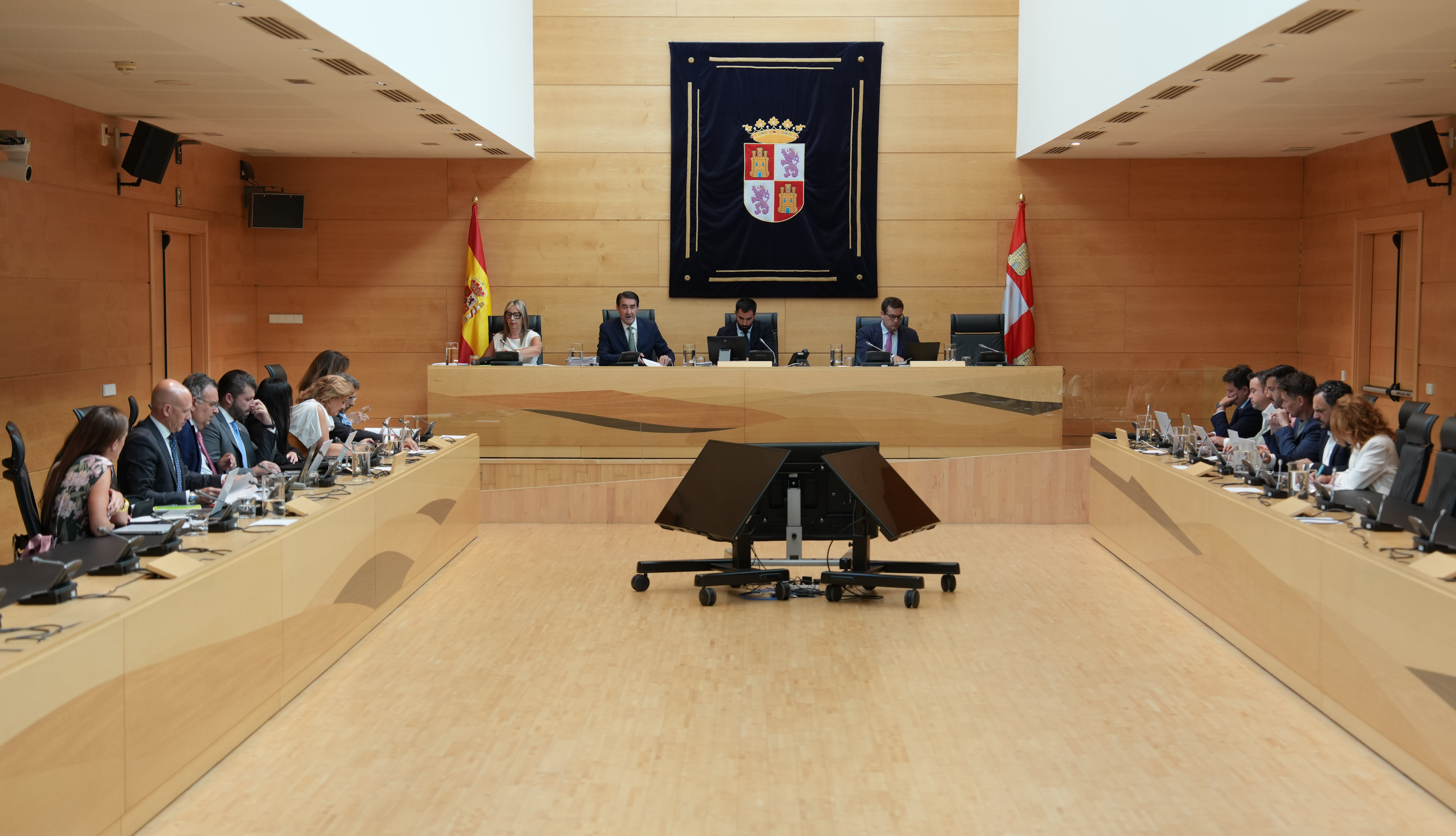 Comparecencia del consejero de Industria, Universidades, Comercio y Empleo de la Junta de Castilla y León