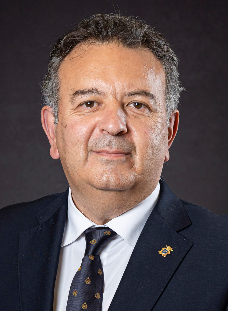 Raúl Hernández López